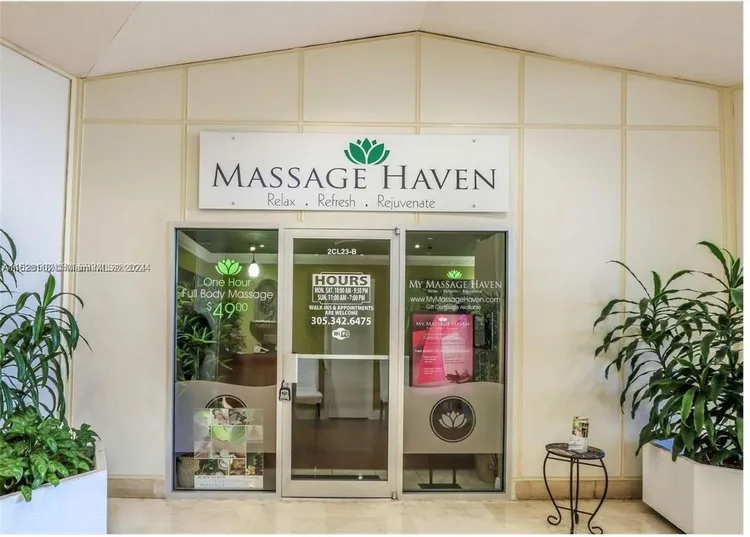 Four Ambassadors #1249 image #27