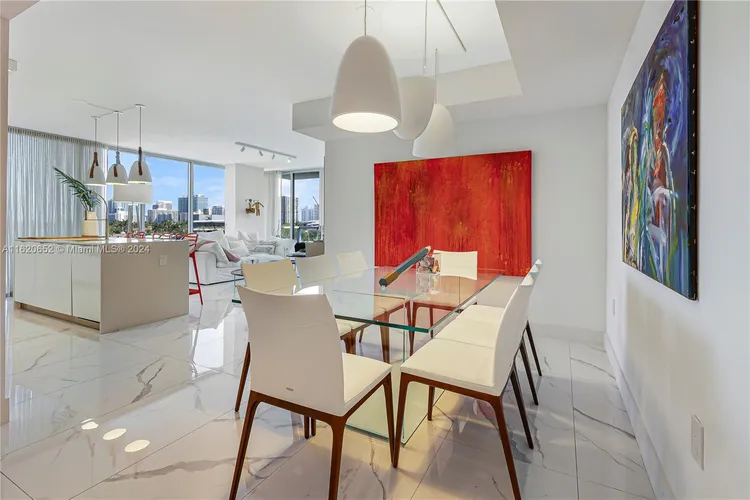 Bijou #602 image #13