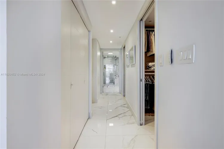 Bijou #602 image #22