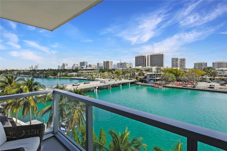 Bijou #602 image #32