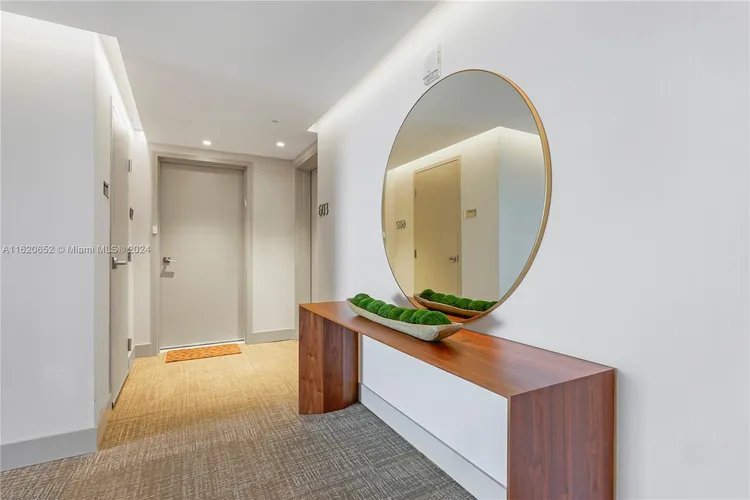 Bijou #602 image #35