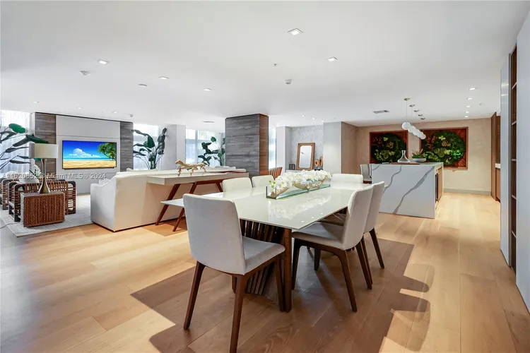 Bijou #602 image #56