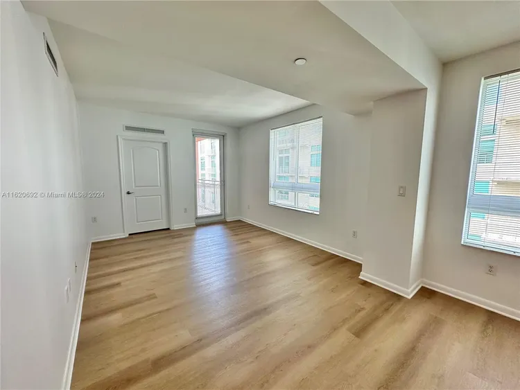 Toscano #602S image #11