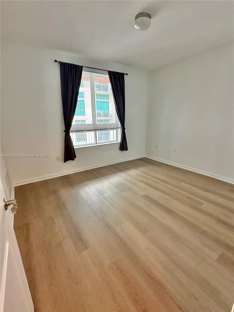 Toscano #602S image #18