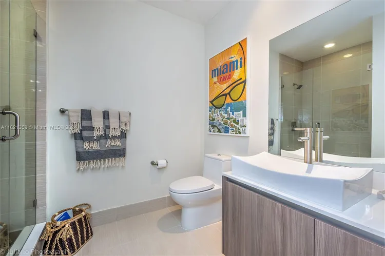 Cassa Brickell #807 image #16