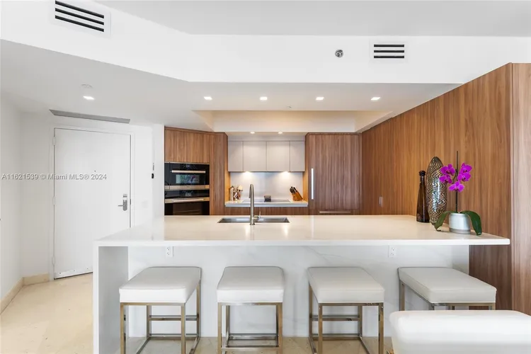 ICON South Beach #3106 image #6