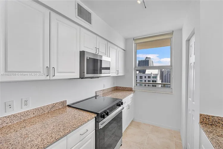 The Mark #3410 image #21