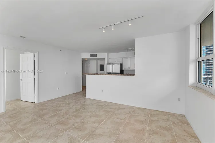 The Mark #3410 image #23