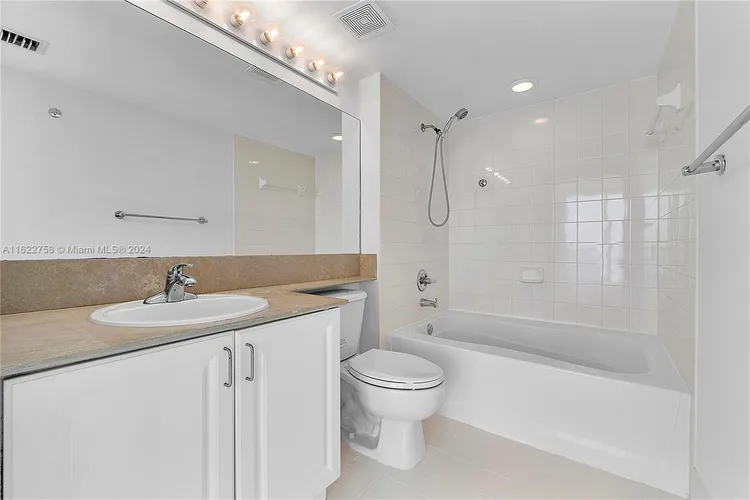 The Mark #3410 image #27