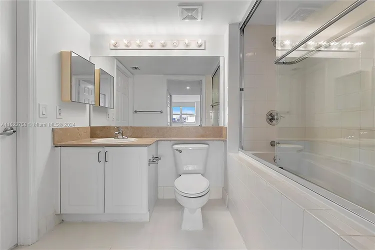 The Mark #3410 image #33