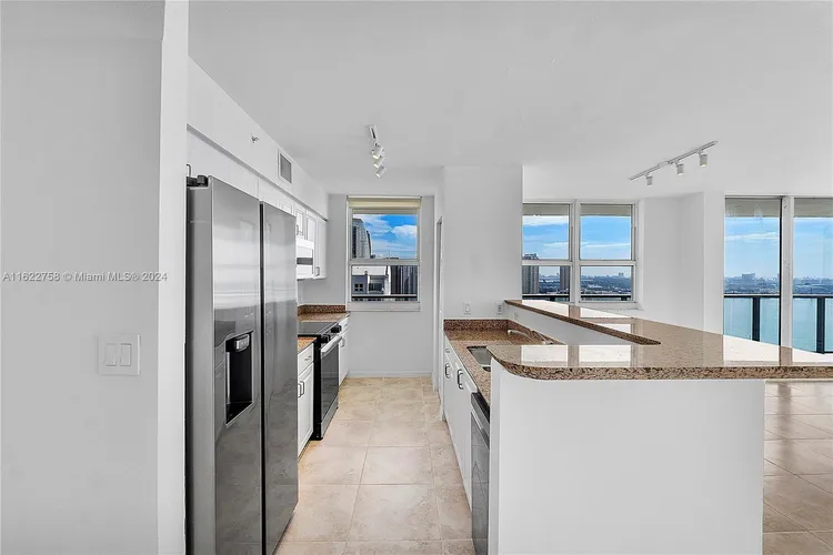 The Mark #3410 image #6