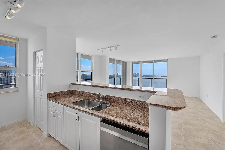 The Mark #3410 image #7