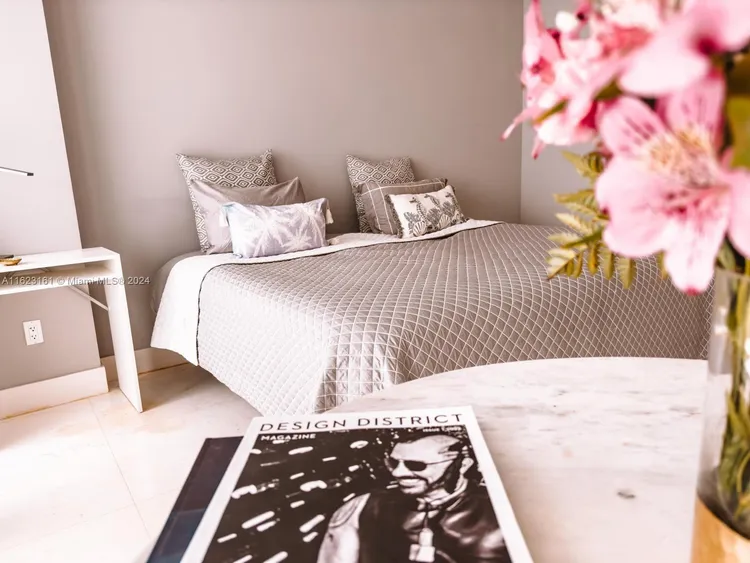 Jade Signature #504 image #16