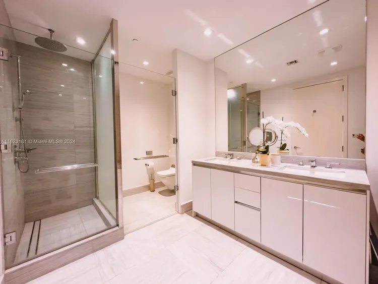 Jade Signature #504 image #17