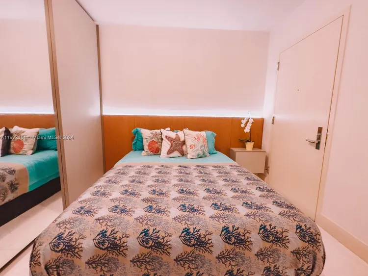 Jade Signature #504 image #24