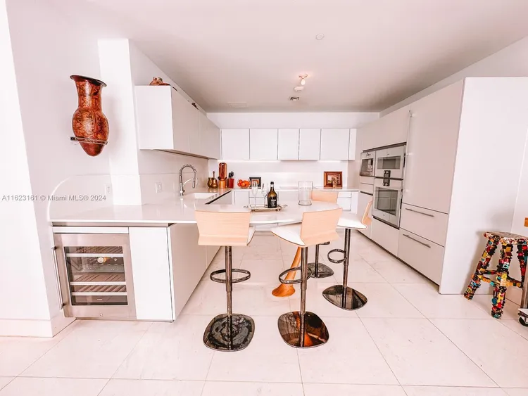 Jade Signature #504 image #6