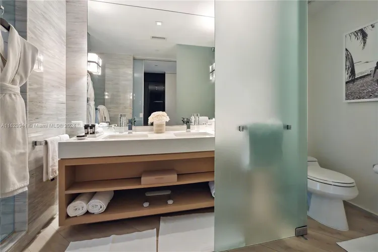 W South Beach #327 image #9