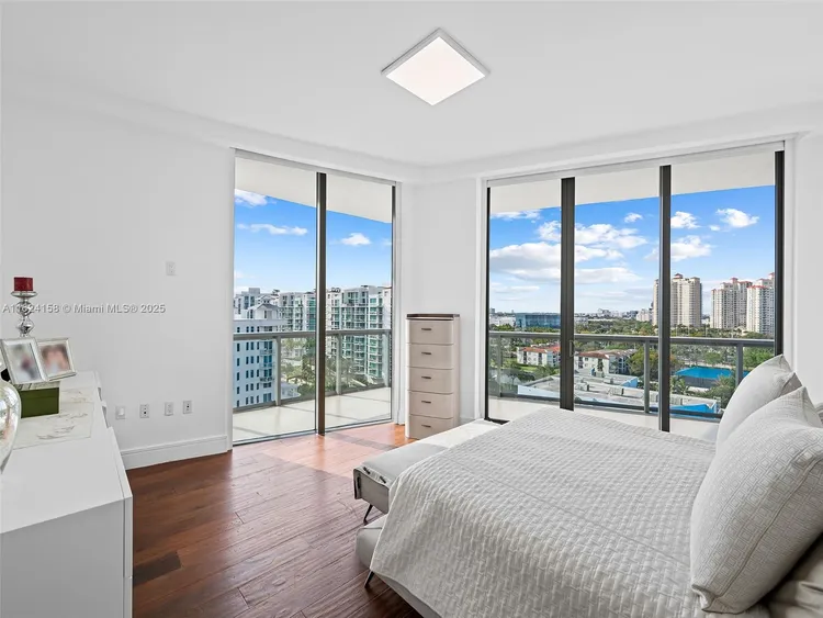 Echo Aventura #901 image #14