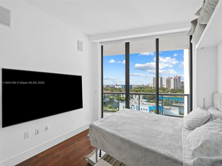 Echo Aventura #901 image #20