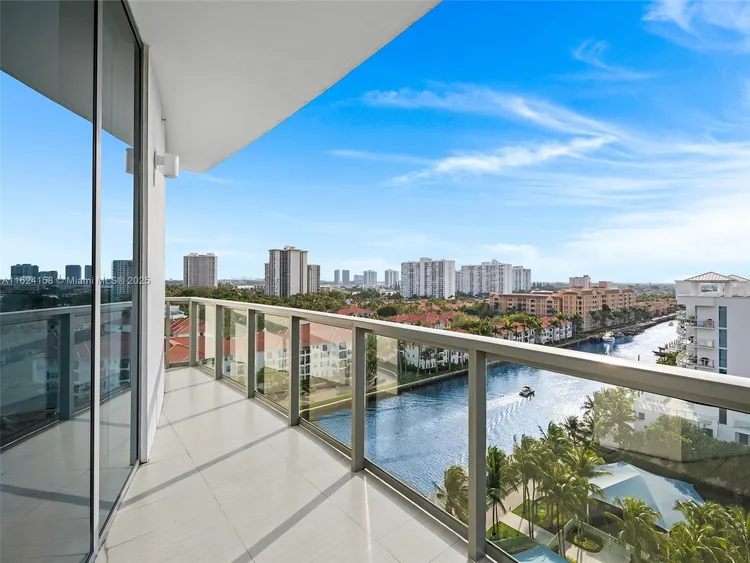 Echo Aventura #901 image #23