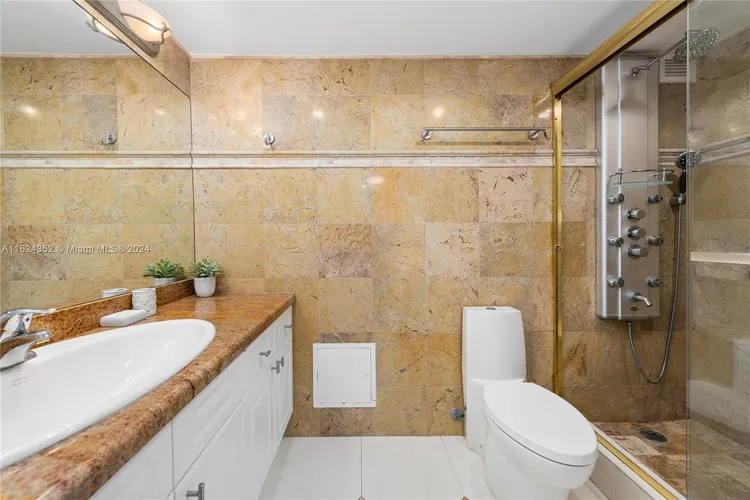 Roney Palace #1418 image #11