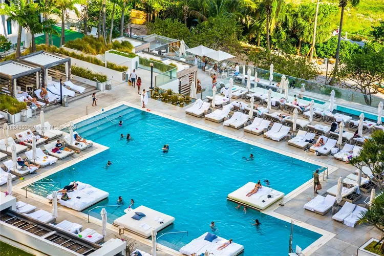 Roney Palace #1418 image #15