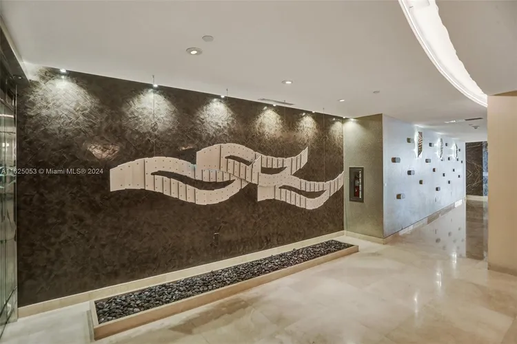 Trump Tower 2 #2702 image #21