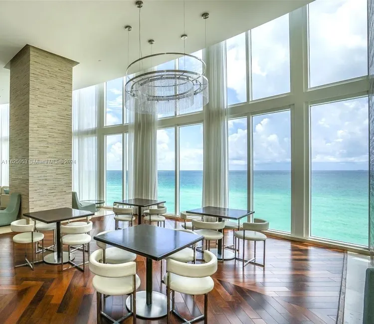 Trump Tower 2 #2702 image #32