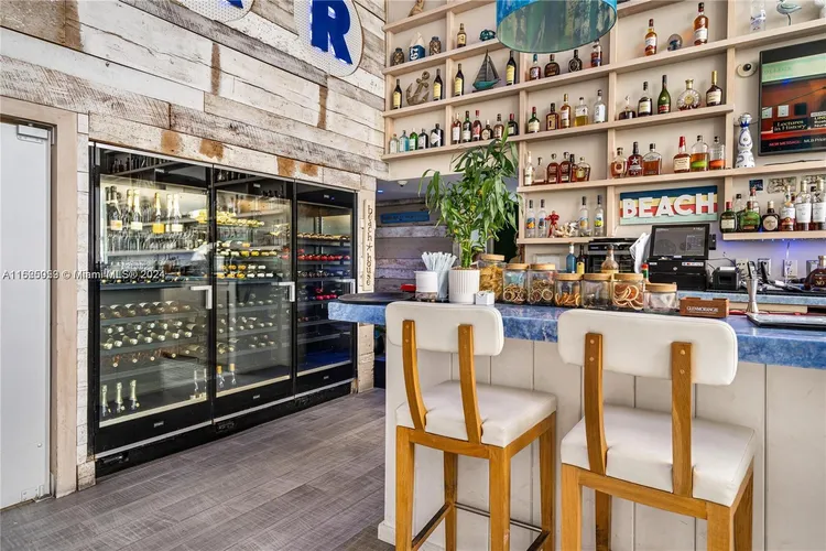 Trump Tower 2 #2702 image #34