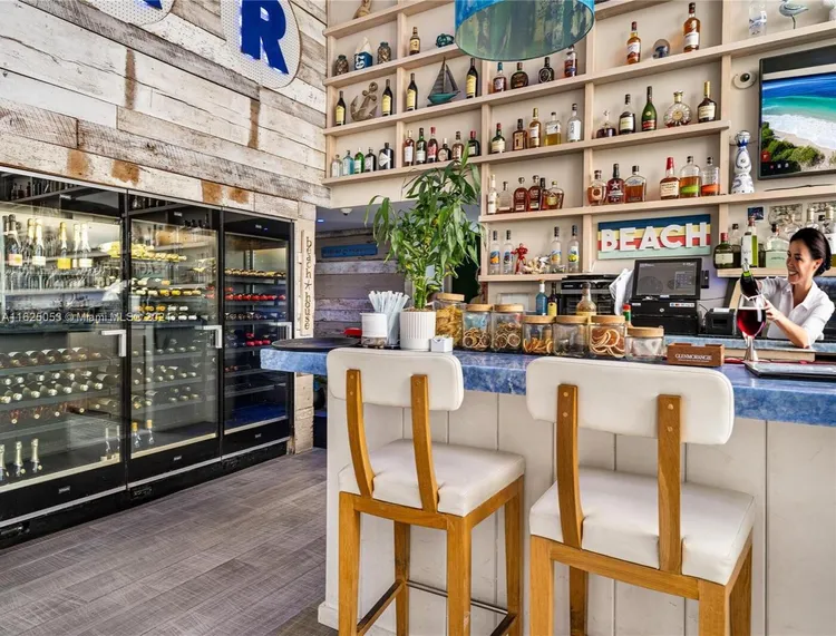 Trump Tower 2 #2702 image #36