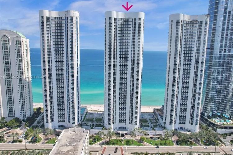 Trump Tower 2 #2702 image #38