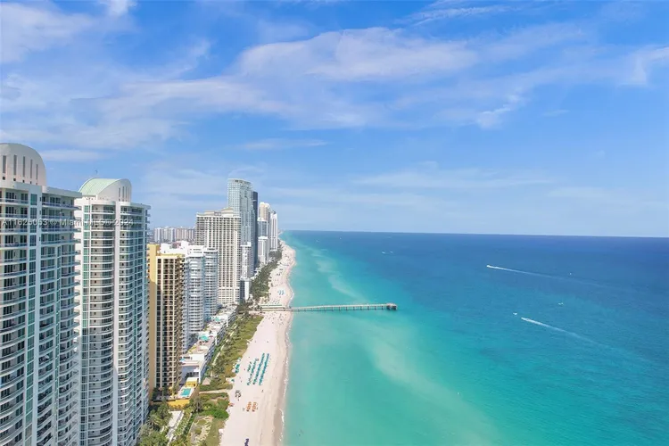 Trump Tower 2 #2702 image #39