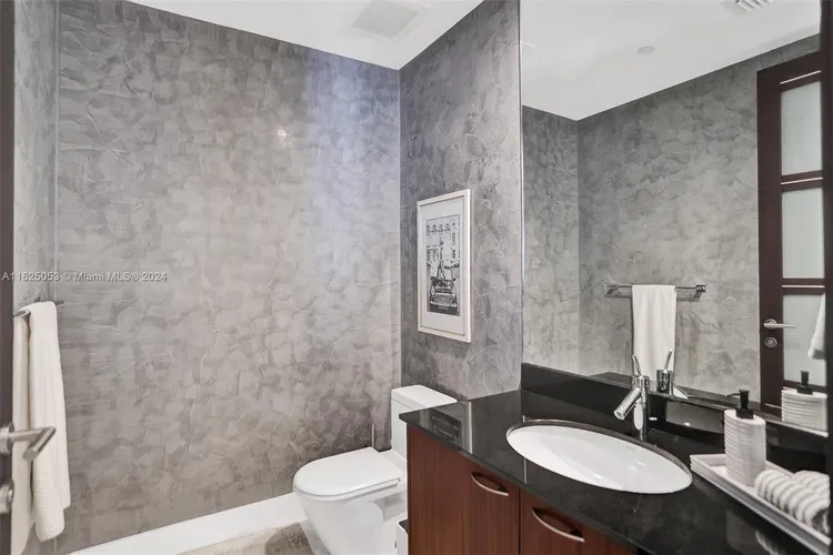 Trump Tower 2 #2702 image #8