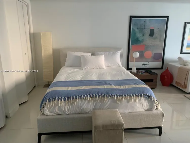 Icon Brickell I #1110 image #7