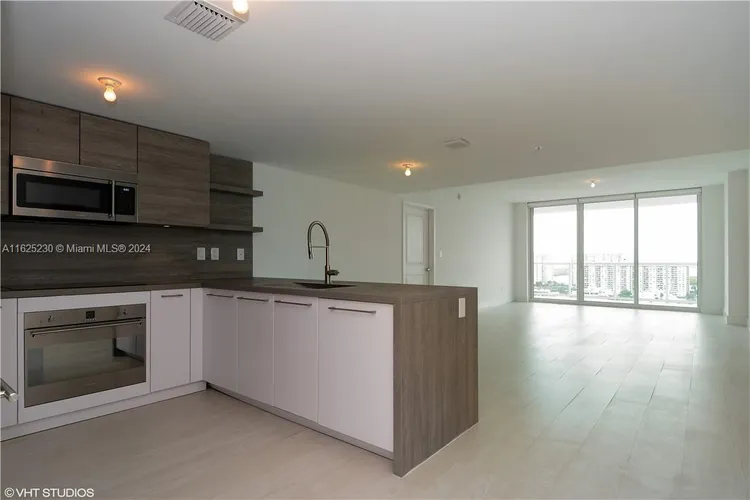 400 Sunny Isles #1803 image #11
