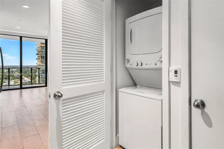 Hyde Midtown #2515 image #13