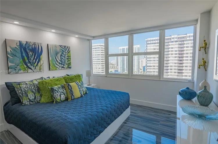 Parker Plaza Estates #1606 image #34