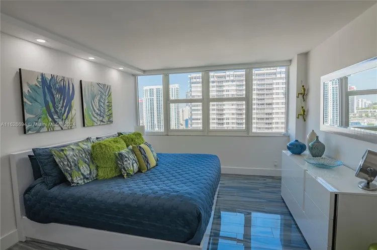 Parker Plaza Estates #1606 image #35