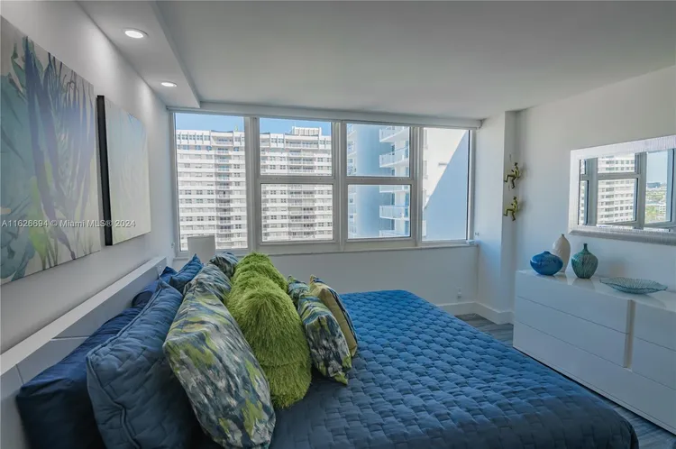 Parker Plaza Estates #1606 image #36