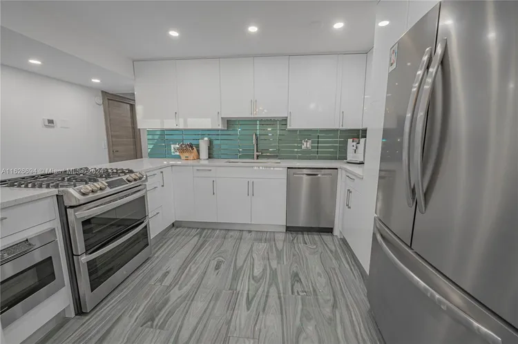 Parker Plaza Estates #1606 image #7