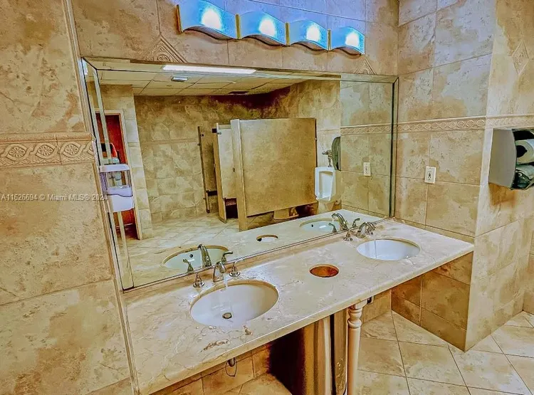 Parker Plaza Estates #1606 image #83