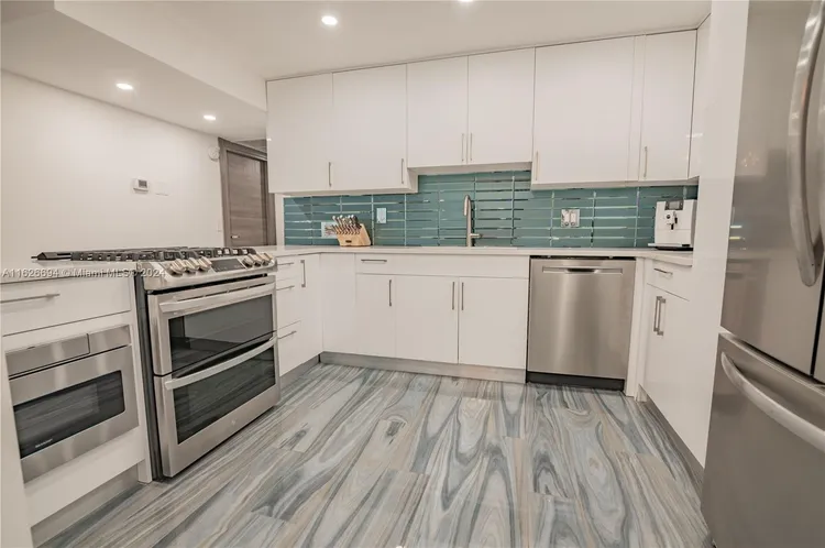 Parker Plaza Estates #1606 image #8