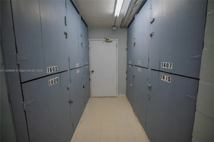 Parker Plaza Estates #1606 image #92