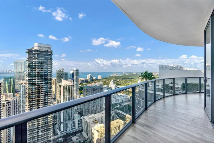 SLS Lux Brickell #5401 image #21