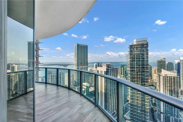 SLS Lux Brickell #5401 image #7
