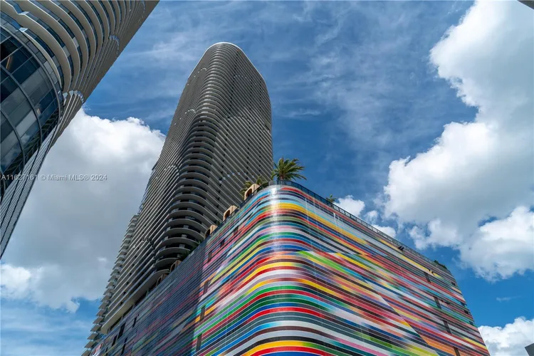 SLS Lux Brickell #5401 image #8