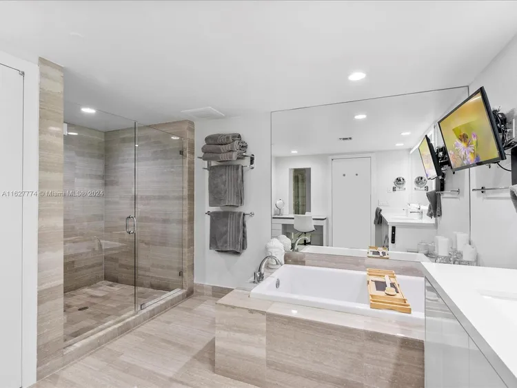 Apogee Beach #1601 image #12