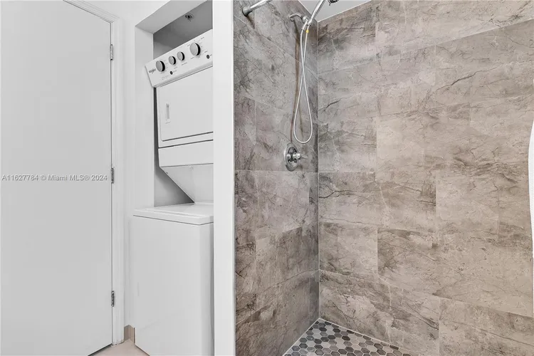 Midtown Lofts #506 image #10