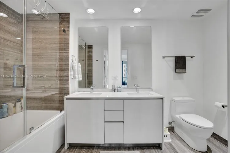 1010 Brickell #1411 image #19