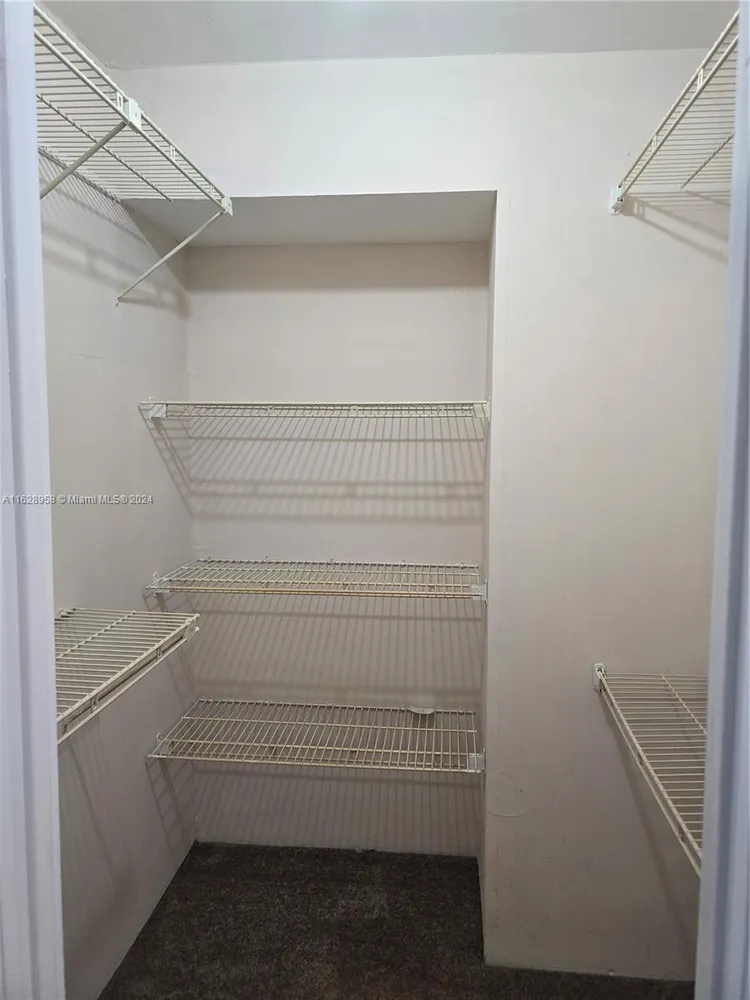 Commodore Plaza - Tower #1212 image #15